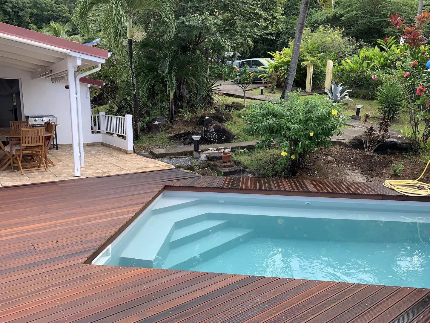 Villa Zwazos – 2 chambres climatisées, 2 SDB, piscine & vue mer